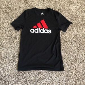 Black red and white adidas short sleeve tee
